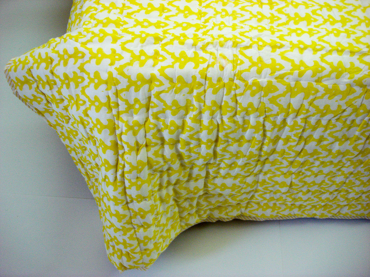 QBP-150 100% Handmade Cotton Quilt - Yellow and Orange prints , Quilts - Pentagon Crafts, Pentagon Crafts
 - 3