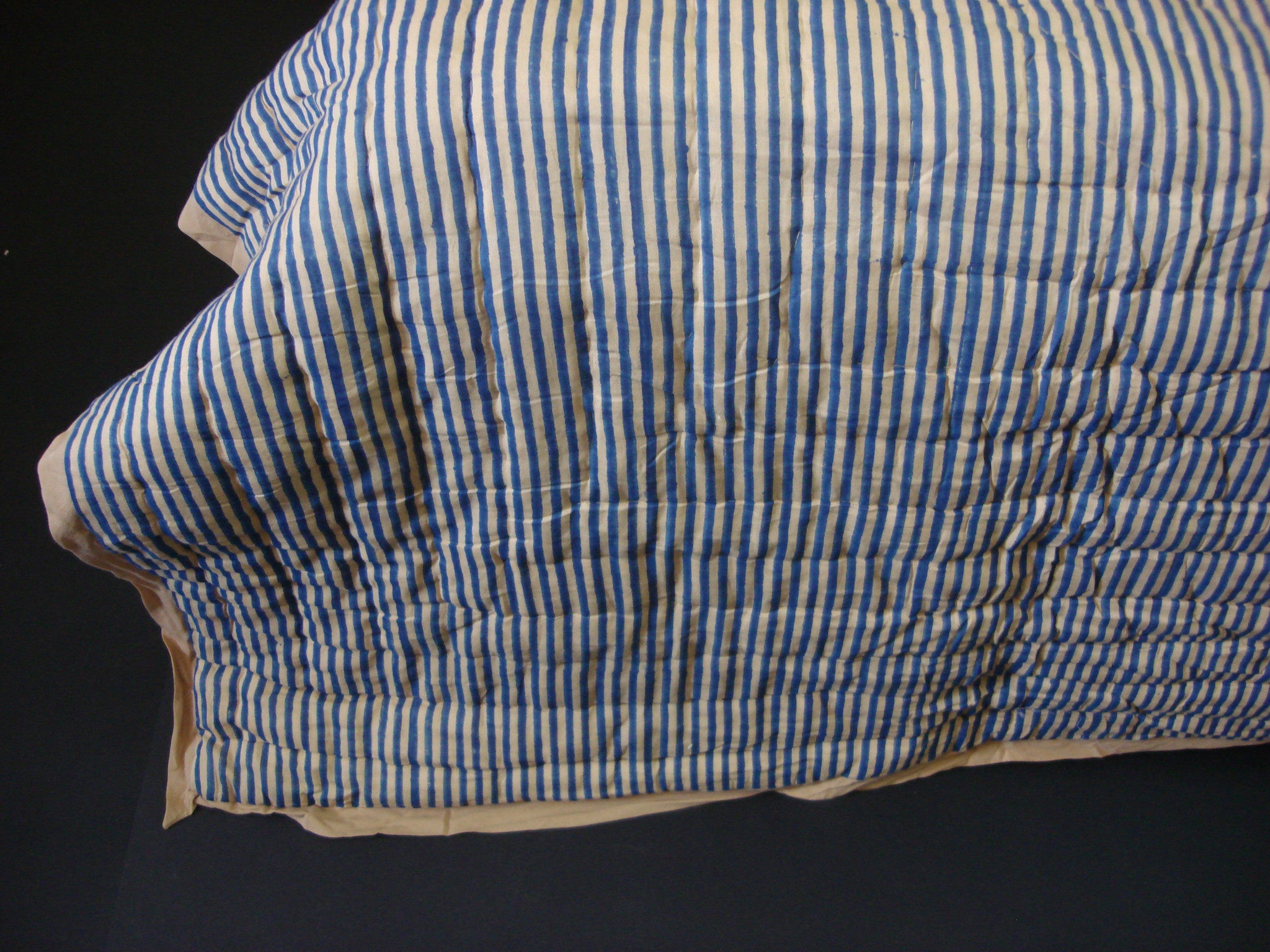 QBP 168 - 100% Handmade Cotton Queen Quilt - Blue Sand , Quilts - Pentagon Crafts, Pentagon Crafts
 - 3