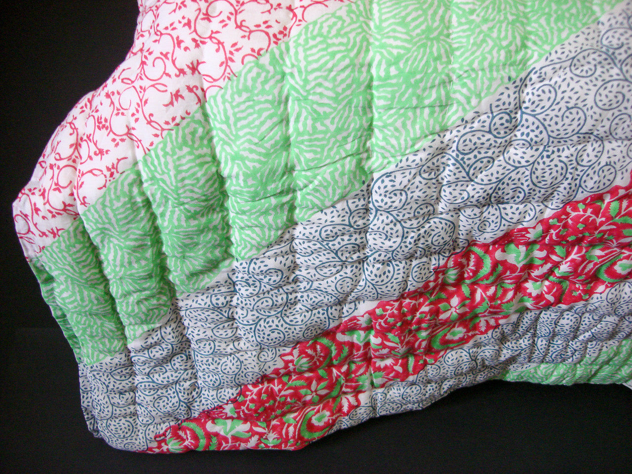 184 -100% Handmade Cotton Queen Quilt - Geometric Pattern , Quilts - Pentagon Crafts, Pentagon Crafts
 - 2