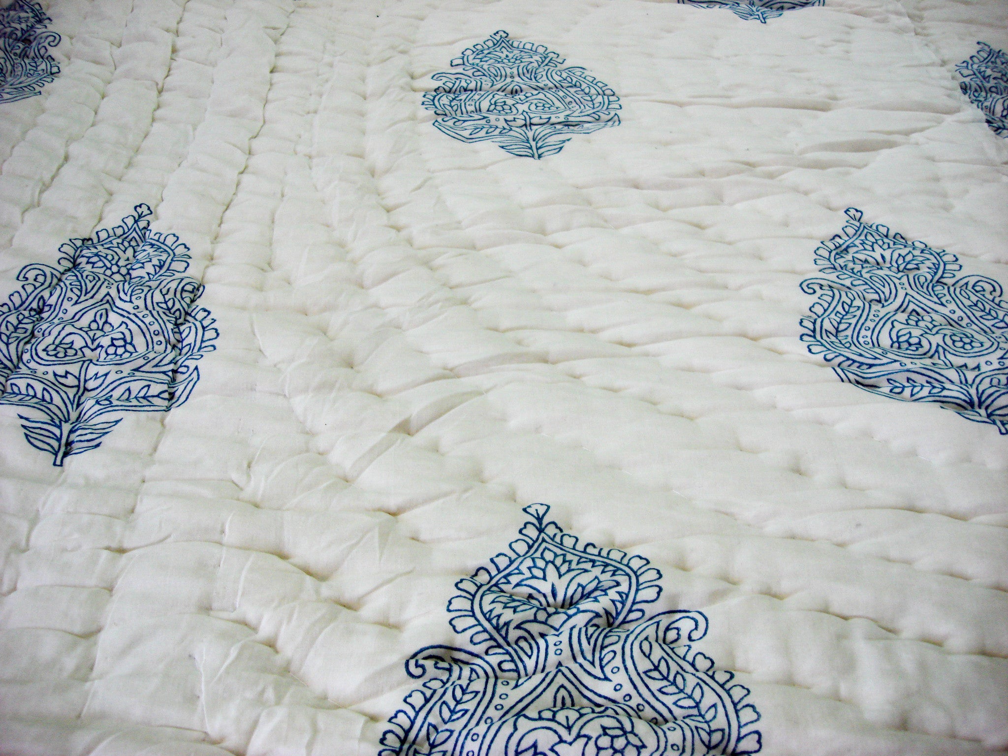 100% Handmade Cotton Quilt -  Blue Leaves , Quilts - Pentagon Crafts, Pentagon Crafts
 - 5